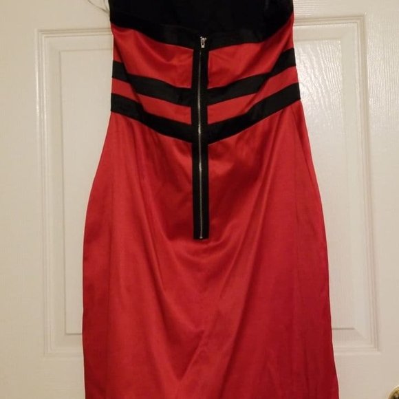 Dress - Picture 2 of 2